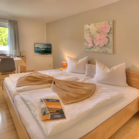 Seepension Hemetsberger Gasthof 3*